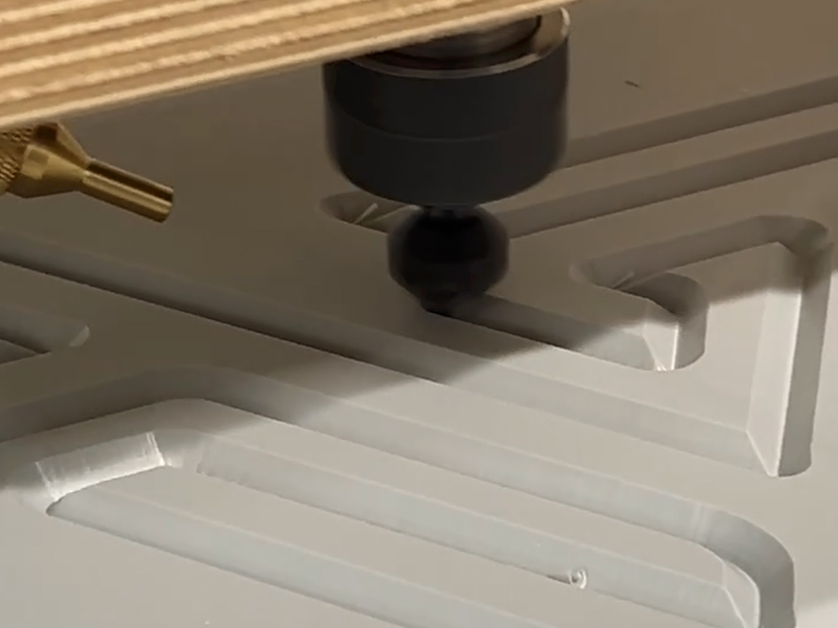 A v-bit routing starboard HDPE